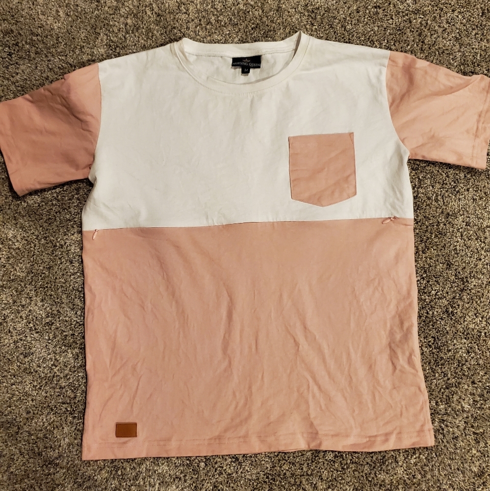 Nursing Queen pocket tee